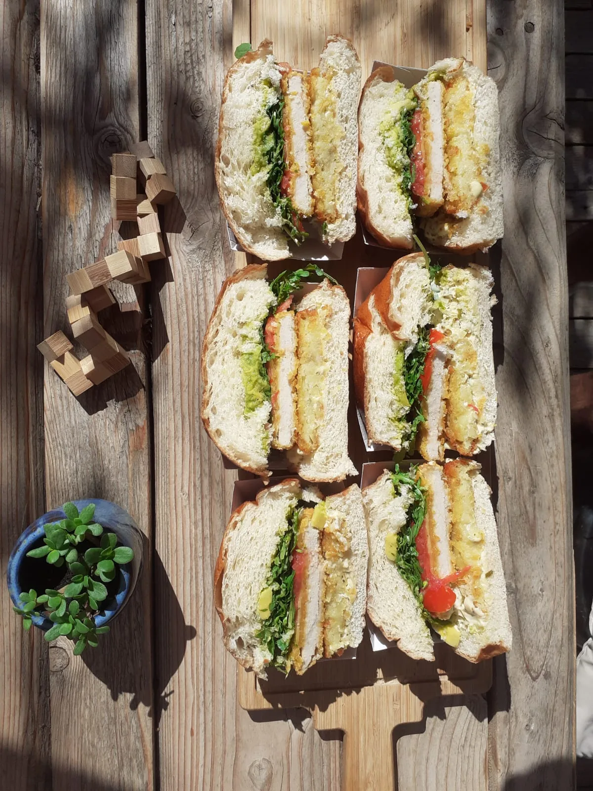 Sandwichs gourmands préparés maison